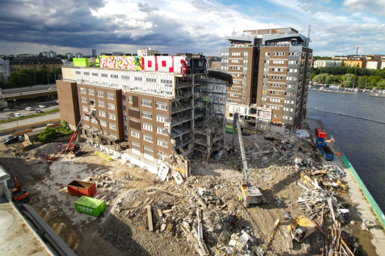 Rivning Marievik, Liljeholmen. Timelapse